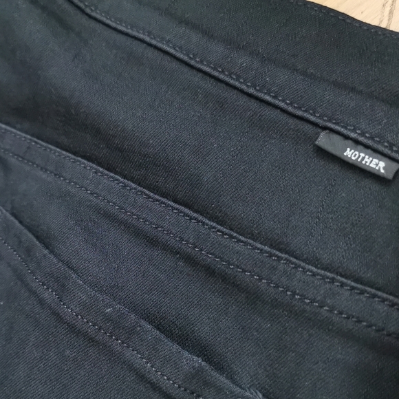 Mother Women's Size 29 stunner zip ankle step fray, not guilty - Picture 8 of 12